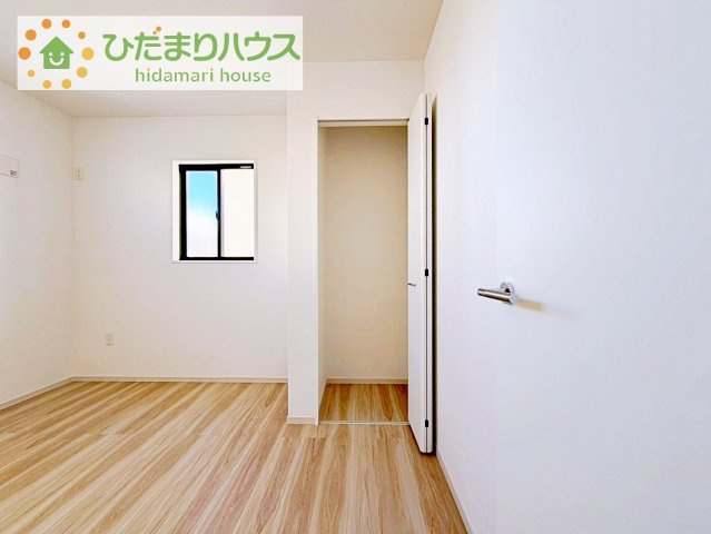 【収納】 | 牛久市南16期　新築戸建 | クローゼットタイプの収納は荷物がどこにあるかすぐに見つかります！