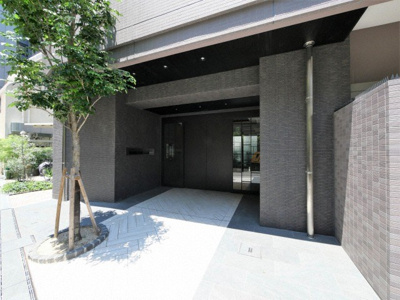 【エントランス】 | La Douceur梅田West