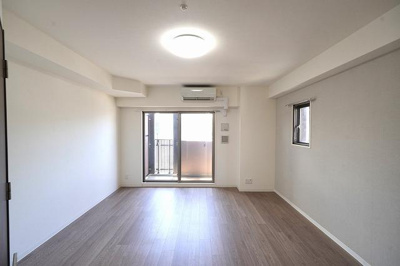 【居間・リビング】 | La Douceur梅田West