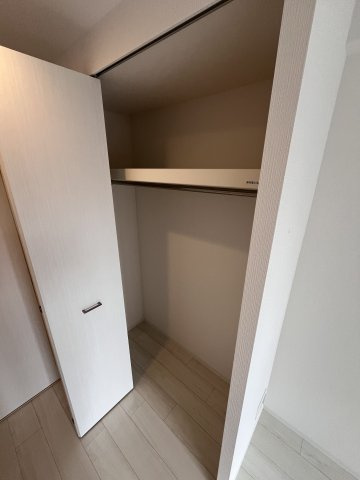 大阪市都島区中野町５丁目の賃貸マンションの収納