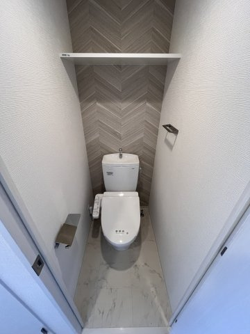 大阪市都島区中野町５丁目の賃貸マンションのトイレ