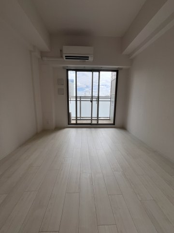 大阪市都島区中野町５丁目の賃貸マンションの居間・リビング