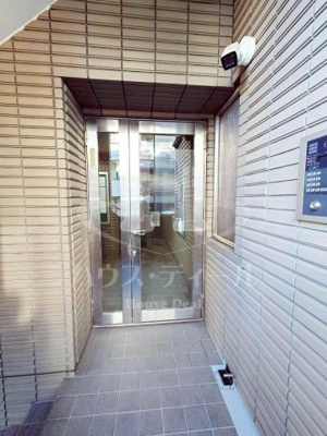 【エントランス】 | レルム城北 | 落ち着いたエントランスです