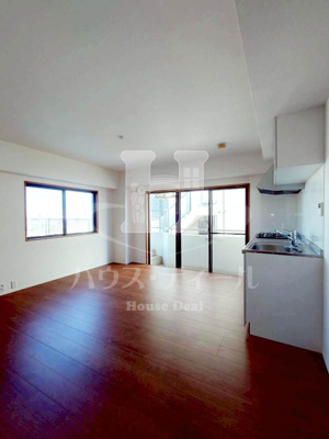 【居間・リビング】 | レルム城北 | 使いやすい居間です