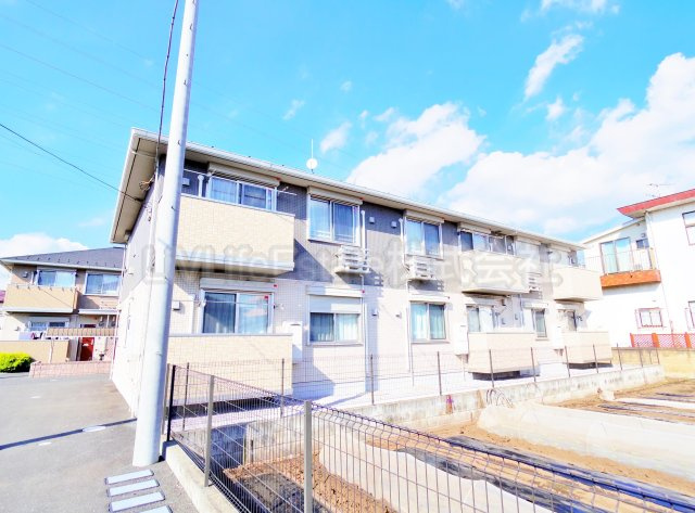 小平市小川町２丁目のアパートの外観