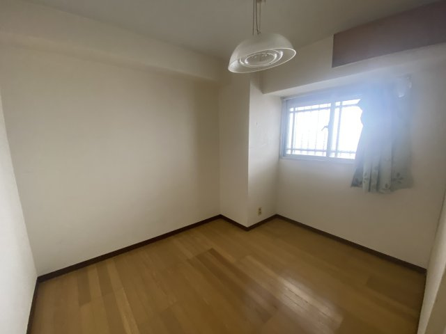 トーカングランドマンション第2南林寺シーサイドの洋室|落ち着いた洋室です。