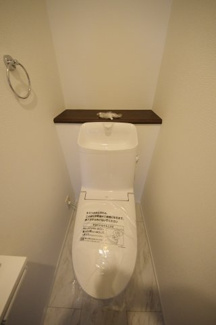 【トイレ】 | 【仲介手数料無料！！】日野市日野本町4丁目　新築戸建て（全2棟）2号棟　6590万円