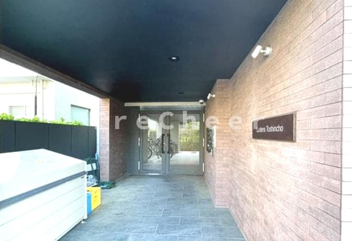 Ludens東新町のエントランス