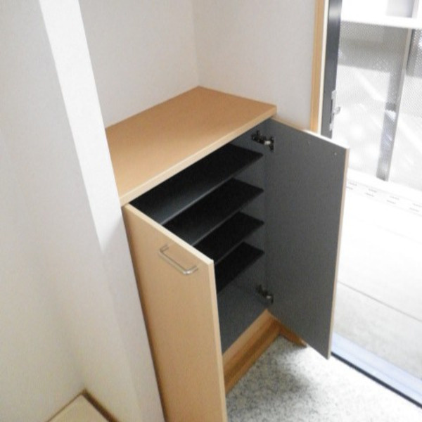 サンシャテロ湘南の玄関