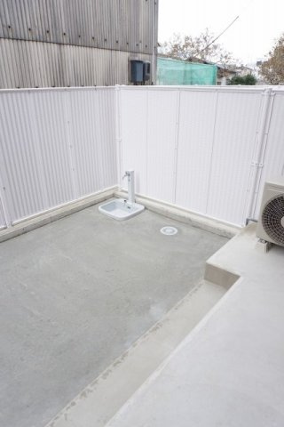 フランメゾン南沖洲Ｂの庭|お庭が付いています