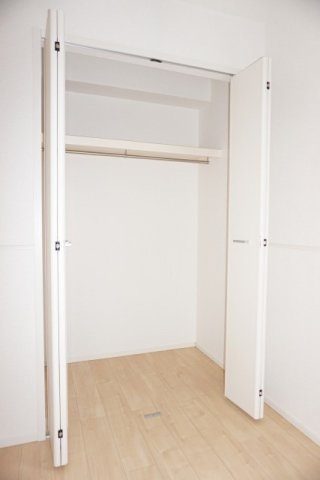 フランメゾン南沖洲Ｂの収納|便利な収納スペースです