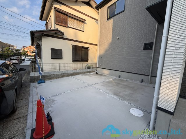 伊勢原市第２板戸　新築戸建　全1棟1号棟の駐車場