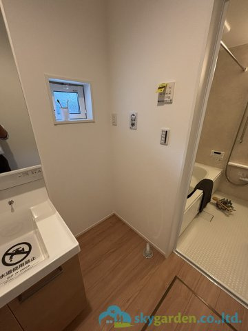 伊勢原市第２板戸　新築戸建　全1棟1号棟のランドリースペース