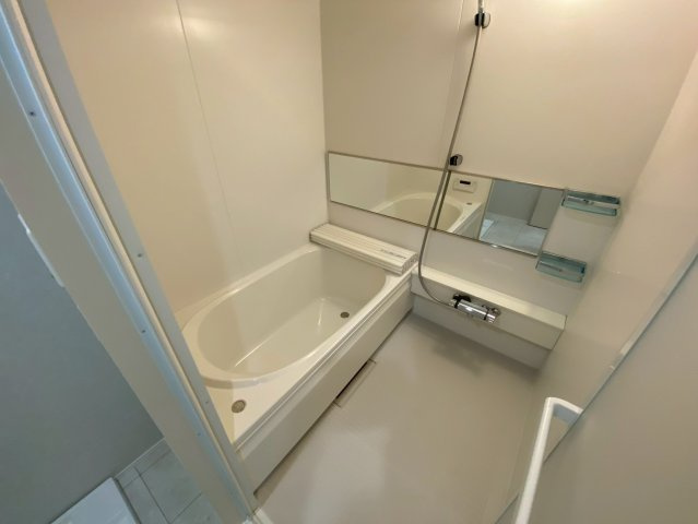 松ノ内町戸建の浴室