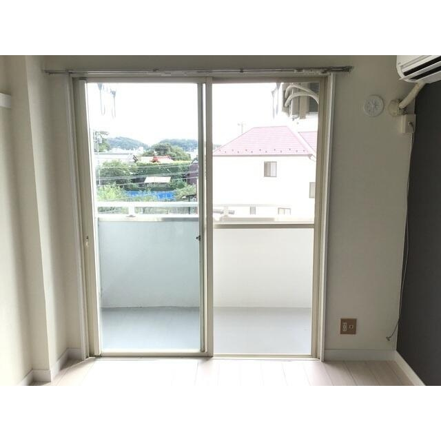 川崎市多摩区菅稲田堤２丁目の賃貸マンションのバルコニー|※他部屋参考写真