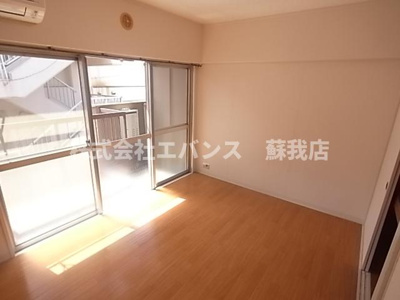 【居間・リビング】 | 南町コーポビアネーズ | おしゃれなリビングです