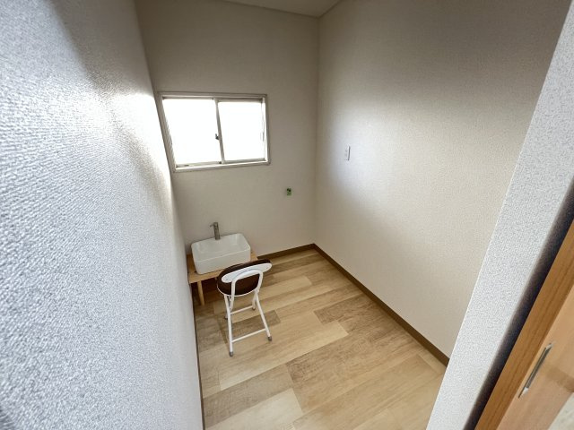 下弁財町津興戸建てのその他