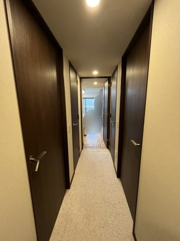 サンクレイドル桜街道レジデンスの内装|室内廊下