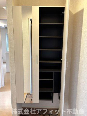 【玄関】 | アクイーユ平成台 | シューズボックス付き