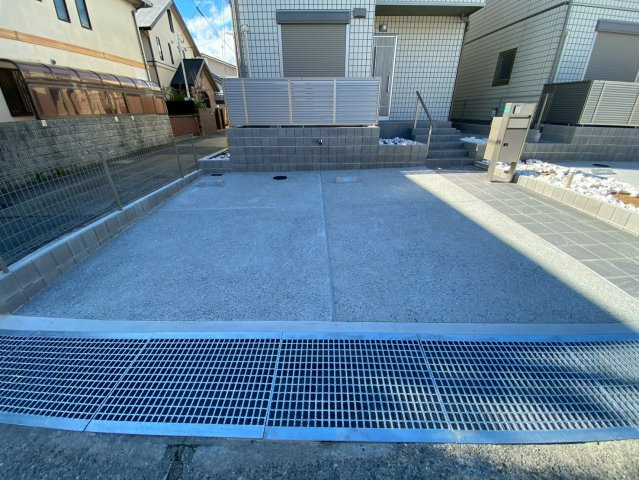 松ノ内町戸建の駐車場