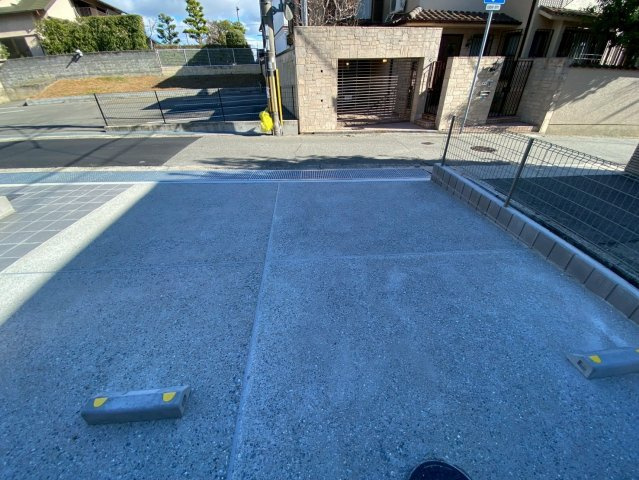 松ノ内町戸建の駐車場