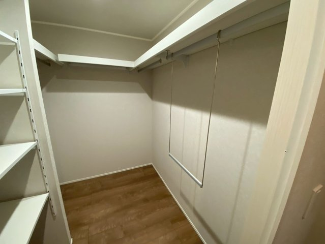 松ノ内町戸建の収納