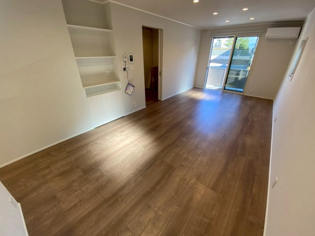 松ノ内町戸建の居間・リビング