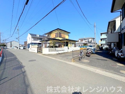 【前面道路含む現地写真】 | 厚木市戸室五丁目　新築分譲住宅　全1棟 | 現地写真(2025.12撮影)