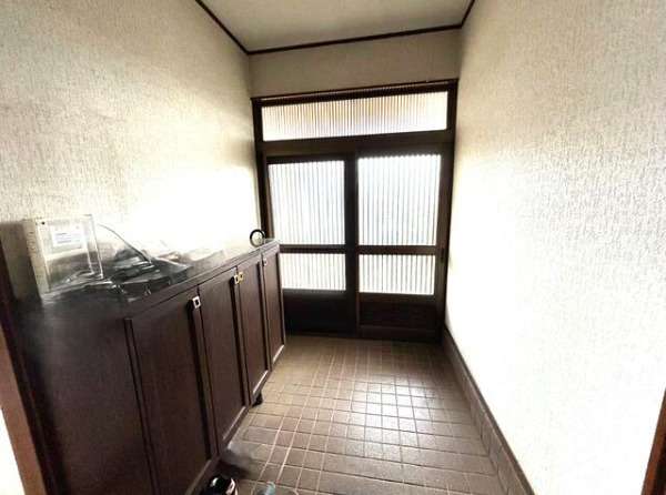 野田市木野崎　中古戸建　平成4年築　の玄関