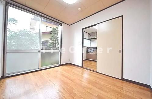 ドレミファ荘の居間・リビング