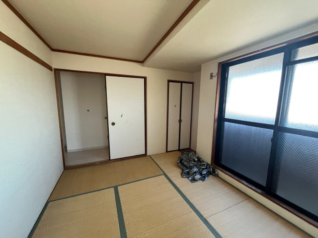 プレアール大日の和室