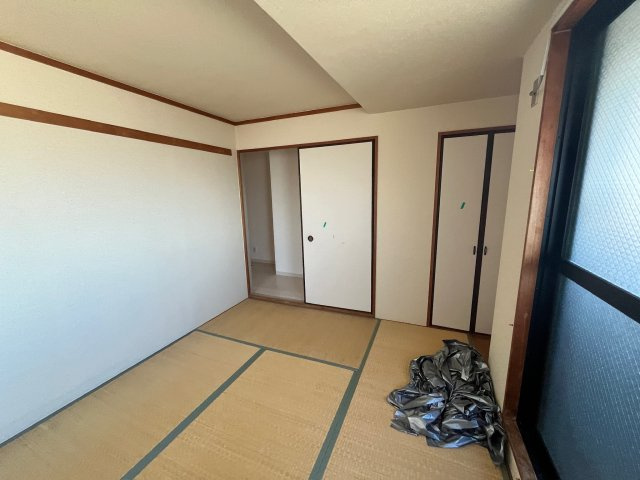 プレアール大日の和室