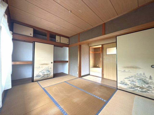 高知市一宮東町３丁目　中古一戸建ての和室|和室がひろがる居住スペース