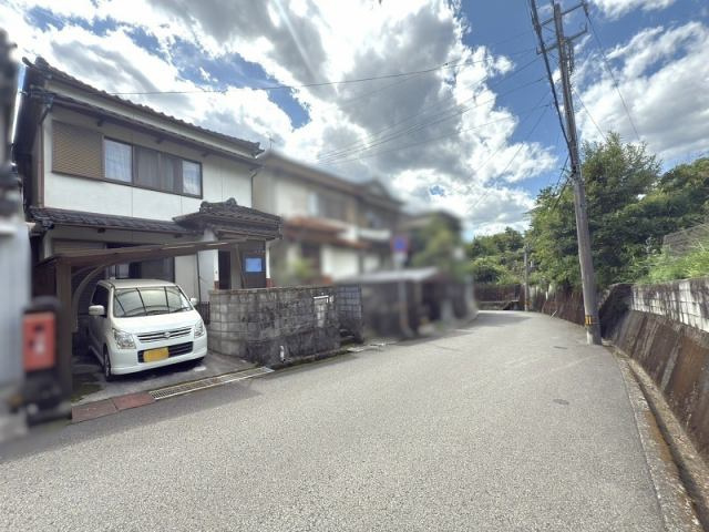 高知市一宮東町３丁目　中古一戸建ての前面道路含む現地写真|前面道路含む現地写真です