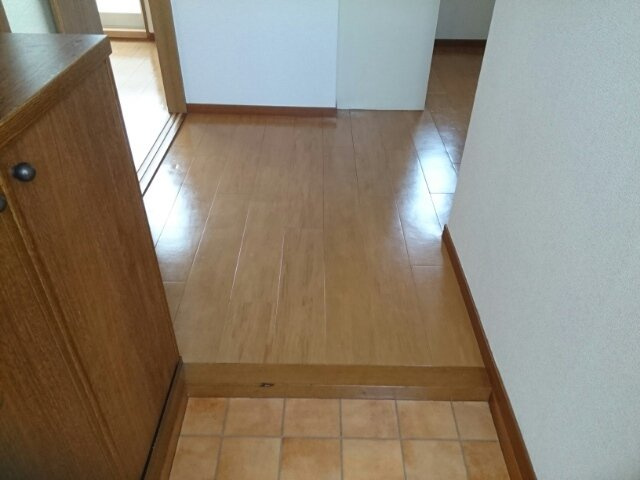 アヴニールユキの玄関