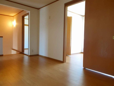 【居間・リビング】 | ガーデンハイムＮ