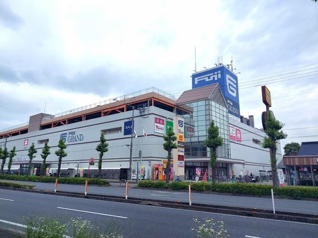 【室内きれい】高知市神田　中古一戸建ての周辺|フジグラン高知店（900ｍ）