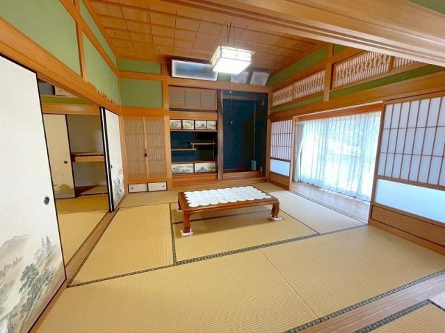 高知市春野町弘岡下　中古一戸建ての和室