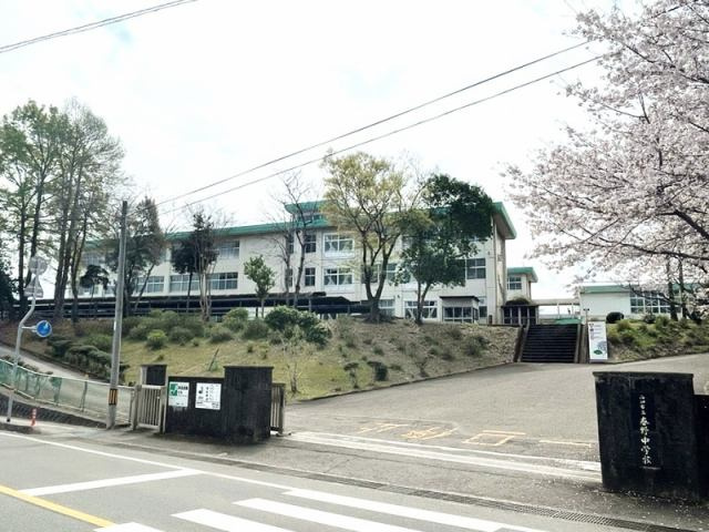 高知市春野町弘岡下　中古一戸建ての周辺|校区：高知市立春野中学校（400ｍ）
