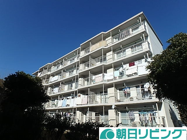 東向地団地3号棟の画像
