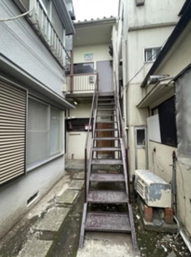 中野区中央３丁目のアパート