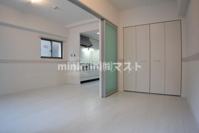 フェリーチェ難波の居間・リビング|カラーバリエーション有