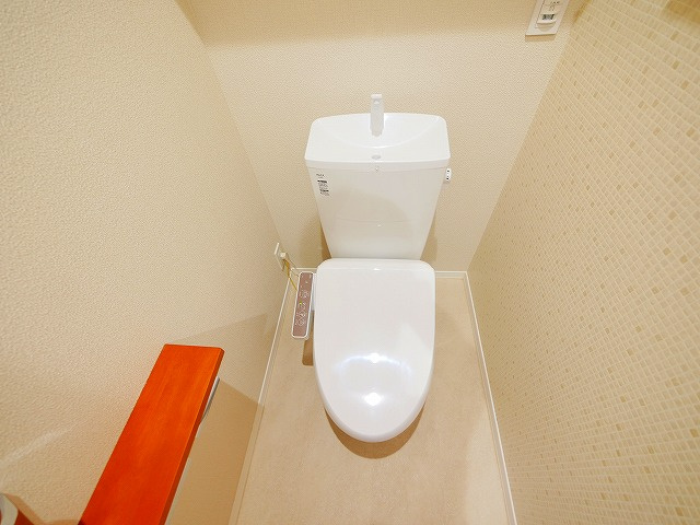 グランシャーメゾン新大宮のトイレ