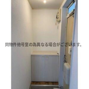 サンハイツ藤山台B棟の玄関