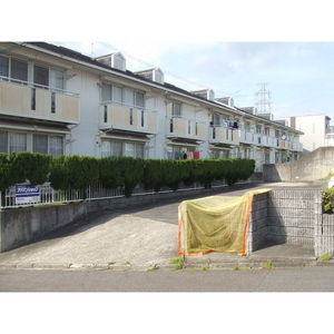 サンハイツ藤山台B棟のバルコニー
