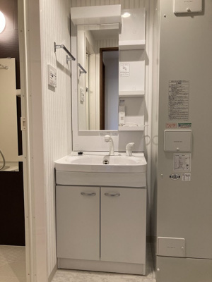 【独立洗面台】 | LEO六拾番館