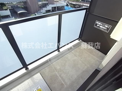 【バルコニー】 | ＡＧＲＥＶＥ | バルコニーからの眺めを楽しみながら食事をしませんか