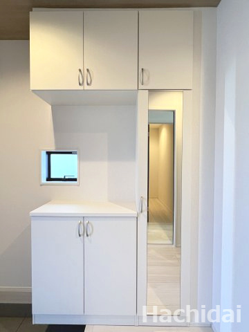 高浜市呉竹町4期2棟　新築一戸建の収納|天井まで伸びるシューズボックスで収納ばっちりです。