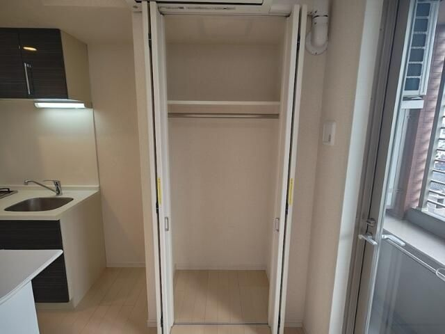 ドゥーエ両国の収納