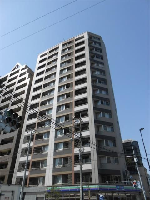 ドゥーエ両国の外観